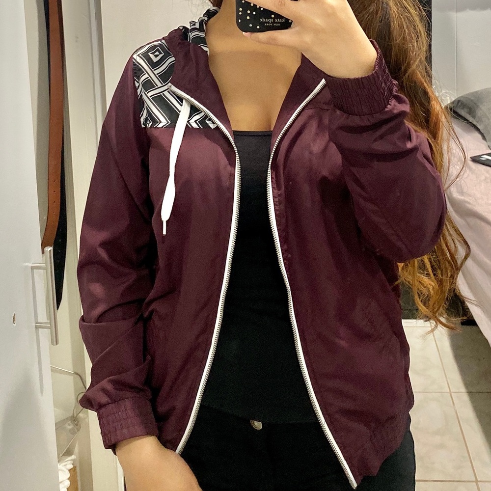 6/$20!!! Maroon Wind breaker